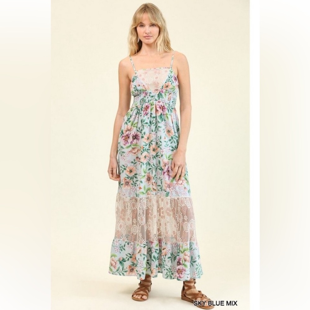 Floral Maxi Dress with Lace accents